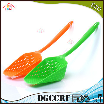 NBRSC High Heat Resistant large black Nylon Scoop Colander Slotted Spoon Strainer With Handle
