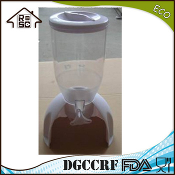 Single cereal dispenser dry food storage container dispenser machine