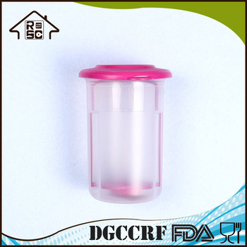 Small 2 Cup Round Pickle Keeper Plastic Pickle Jar