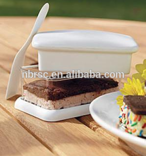 Easy and Convenient Kitchen Tool Ice Cream Sandwich Maker with Spreader, sandwich cookie press tool