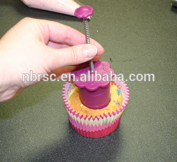 Fun Cake Decorating Tool Plastic Cupcake Plunger fo kid
