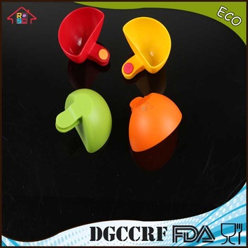 NBRSC 100% Food Grade Kitchen Tool Plastic Dip Clip Set of 4 Plastic Clip-on Dip Holders
