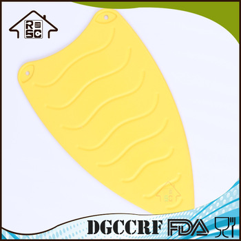 NBRSC Reliable Factory Food Grade Kitchenware Silicone Pot Holder Fish Shape Silicone Holder Heat Proof Silicone