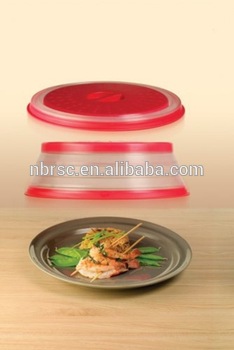 Plastic collapsible microwave food cover
