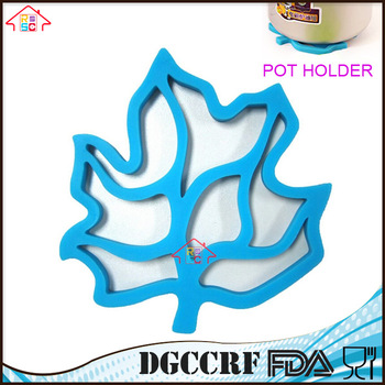 Promotional free gift Maple Leaf Design Silicone Placemat Pot Holder