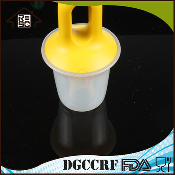 NBRSC Competitive Factory Price kitchen Container Set Plastic Popsicle Mould Ice Maker With Lid Home Ice Maker
