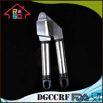 NBRSC Stainless Steel garlic press With Plastic Ring Kitchen Helper Mincer Quick and Easy to Clean Garlic Crusher