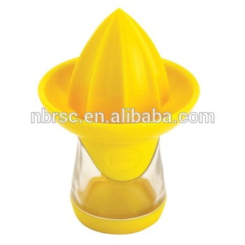 Plastic Hand Held Citrus Lemon Juicer