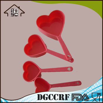 Plastic Heart Measuring Spoon Set Of 4