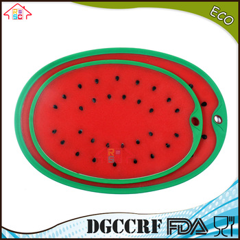 NBRSC Plastic PP watermelon shape cutting board melon chopping board serving