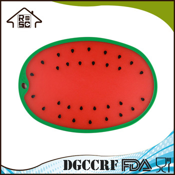 NBRSC Shipment in Time Non-slip Plastic Watermalon Shape Extra Large Cutting Board